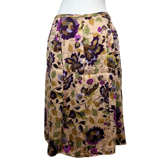 i.e. Beige & Purple Floral Y2K 100% Silk Knee-Length A-Line Skirt Size 6 - Picture 4 of 7